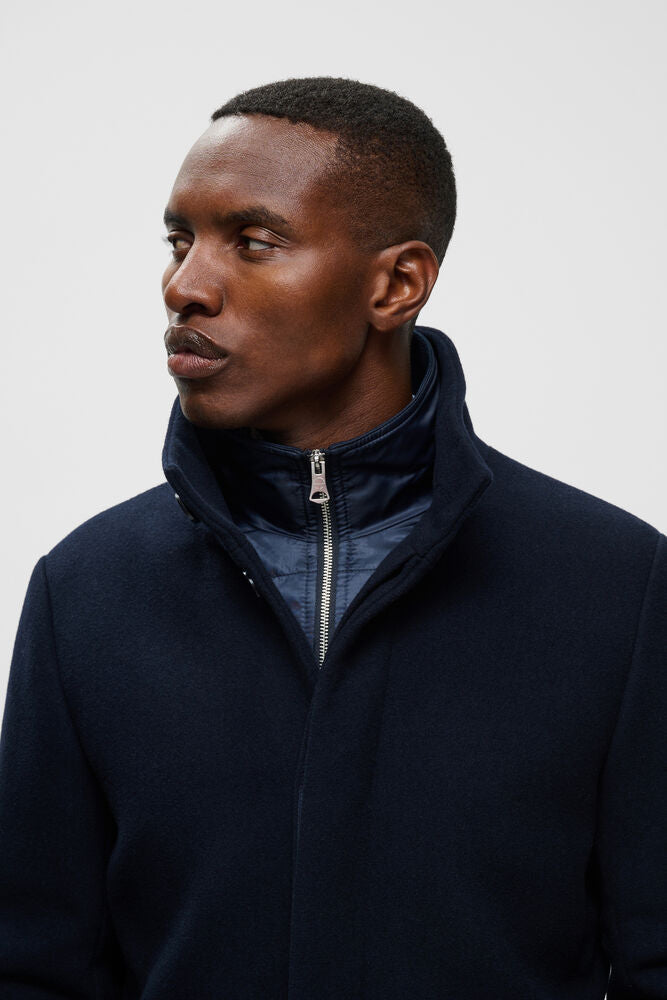 Harvey N Dark Navy